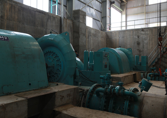 1450 kW Capacidade de armazenamento de energia Sistema de energia hidrelétrica com gerador sem escovas
