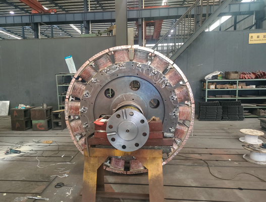 Turbina de água de aço carbono Taxa de fluxo do eixo vertical 0,1 m3/S-10 m3/S Para energia hidrelétrica