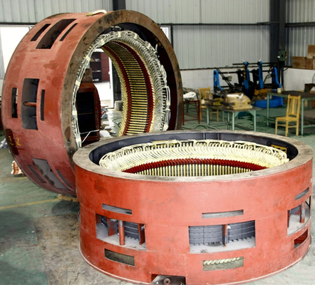 Turbina principal alta da água de Samll HPP no hidro gerador da roda de água de Pelton da cabeça do central elétrica 550m