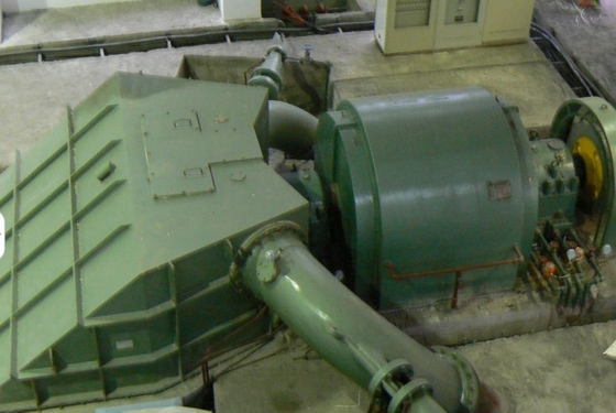 Turbina horizontal 2800kw de Pelton do micro da eficiência de 92% para o hidro central elétrica