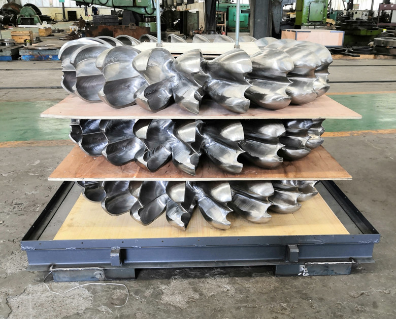 Eficiência elevada 90-95% únicas/multi barras da pressão 1-20 de Jet Water Impulse Turbine Inlet