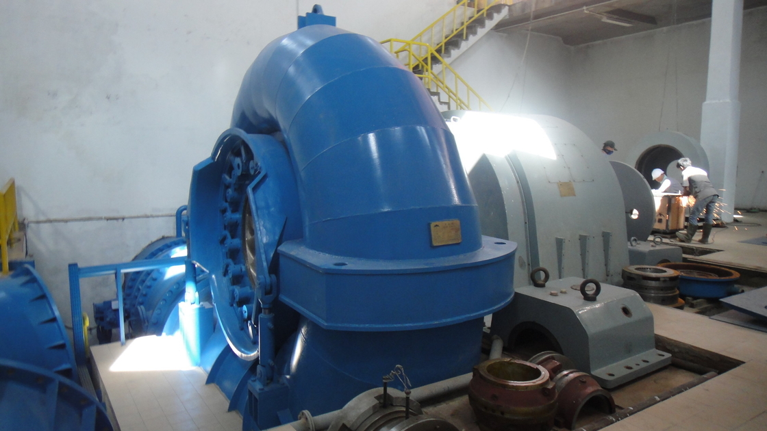 Turbinas hidráulicas Geradores de turbinas hidráulicas com potência nominal de 1000 kW e caudal de 0,15-10 m3/s