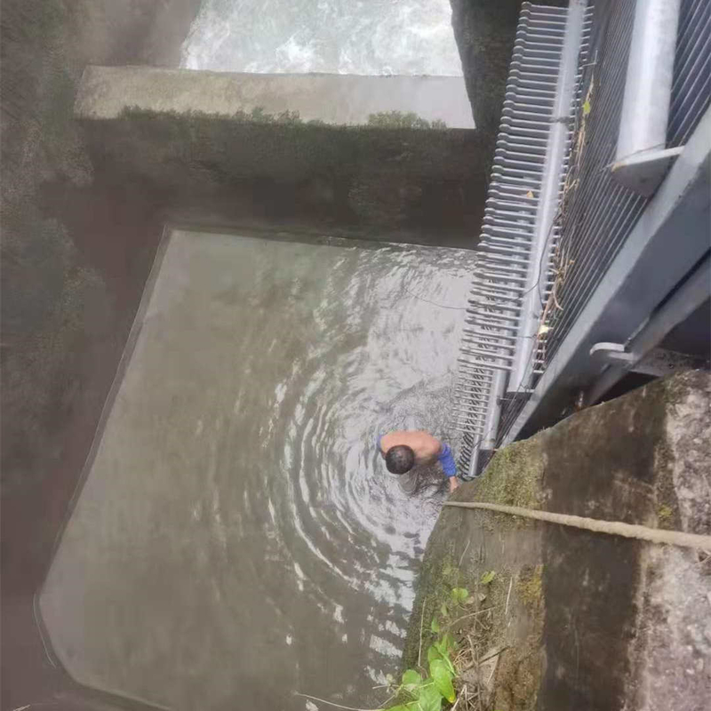 O desperdício fino mecânico da tela de barra do lixo ISO9001 giratório filtra o tratamento líquido contínuo da separação