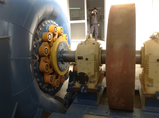 Turbina de água Francis com frequência de 50 Hz e caudal nominal de 0,3-100 m3/s
