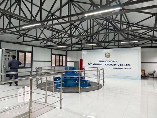 Turbina hidráulica Kaplan com capacidade de fluxo de 16,00 M3/s e lâminas CNC de aço inoxidável com mais de 30 anos de vida útil